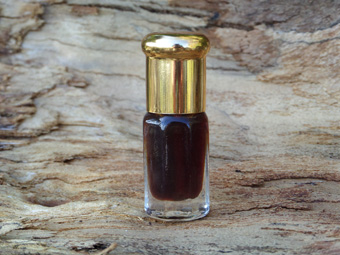 Organic Cambodian Agarwood Oil