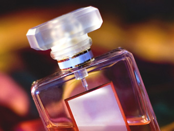 Synthetic Fragrances or Natural Fragrances, which is best?